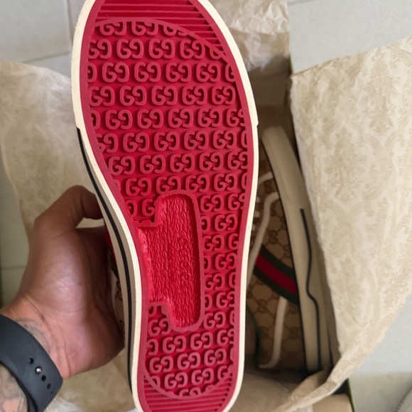 Gucci tennis shoes main image 6